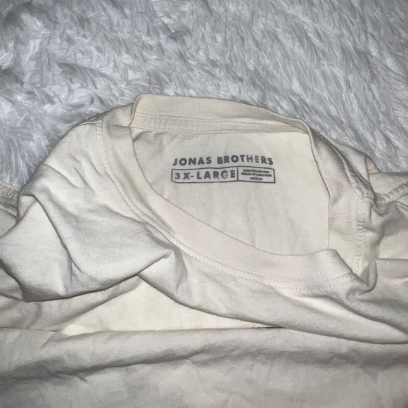 Jonas Borthers “Jo Bros” Concert Band Merch size 3XL - Picture 3 of 3
